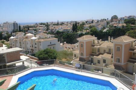 Amplio Apartamento Con Piscina Cerca De La Playa Нерха Екстер'єр фото